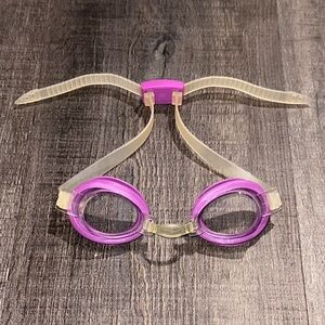 💞 Purple and Clear Speedo Swim Goggles